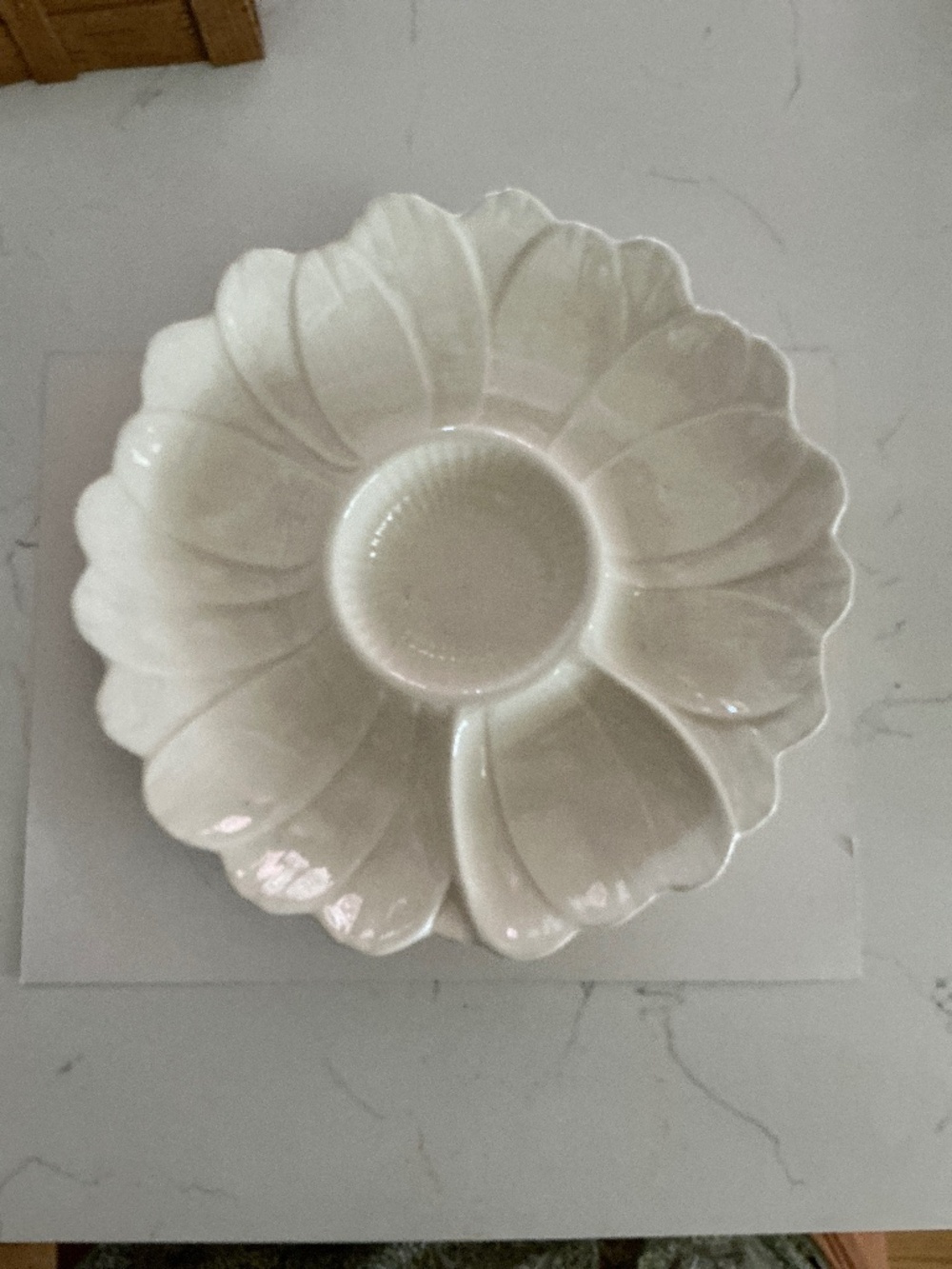 Vintage Metlox California White Lotus Flower Chip & Dip Serving Dish